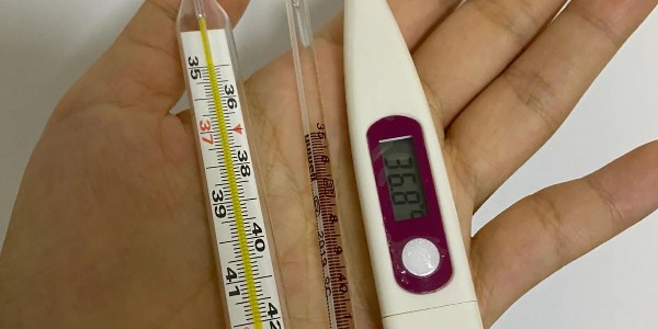 家用體溫計大揭秘！這樣選這樣用，再也不怕測不準